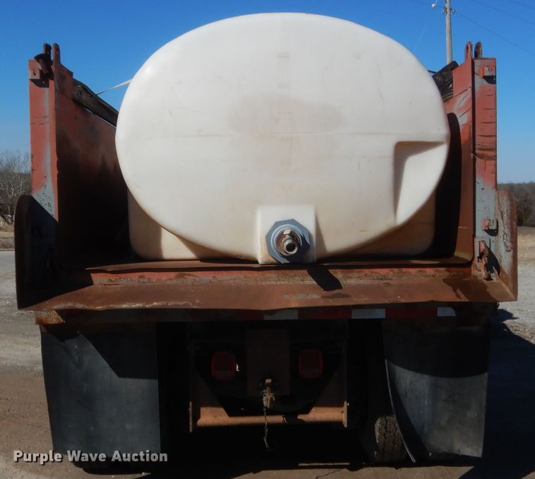 image for item DJ2375 1981 Mack R686ST  dump truck