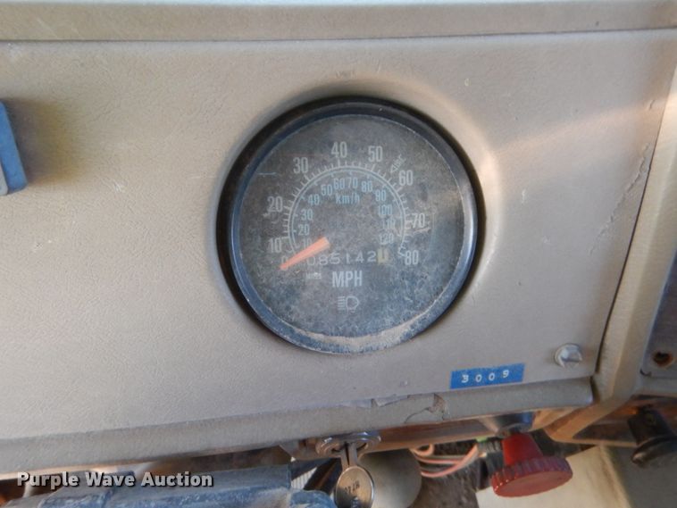 image for item DJ2375 1981 Mack R686ST  dump truck