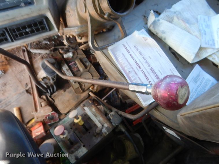 image for item DJ2375 1981 Mack R686ST  dump truck