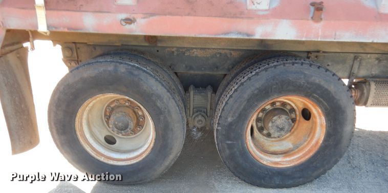 image for item DJ2375 1981 Mack R686ST  dump truck