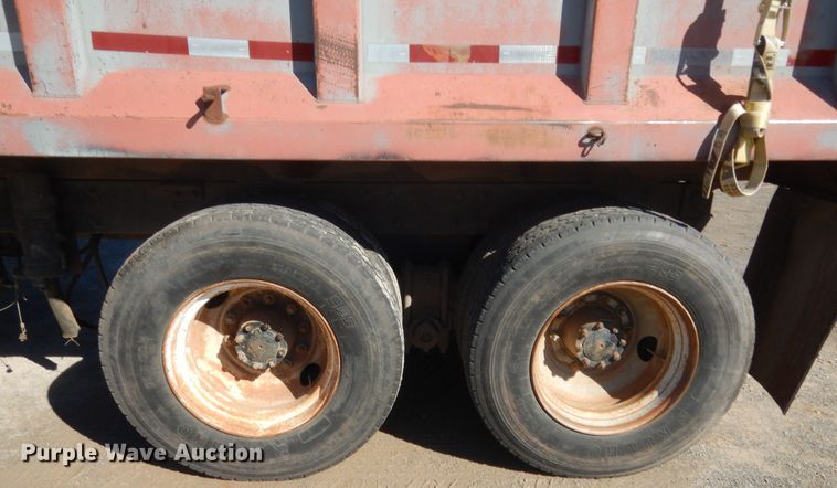 image for item DJ2375 1981 Mack R686ST  dump truck