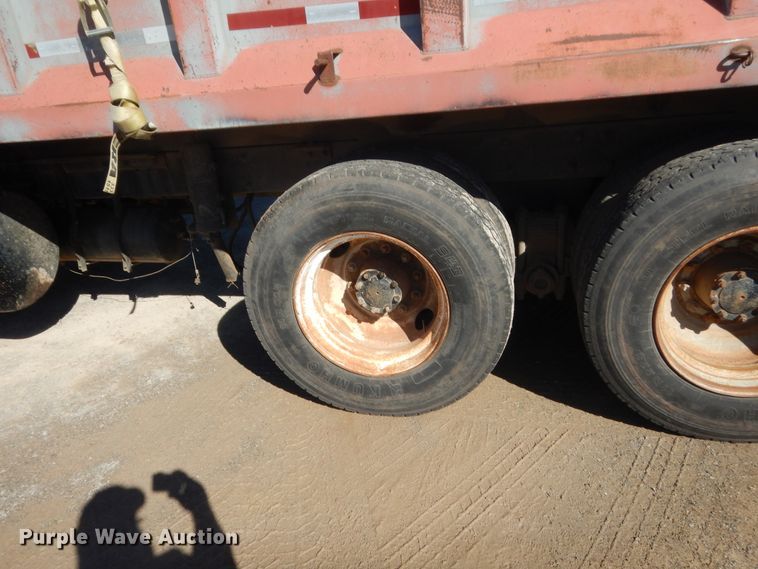 image for item DJ2375 1981 Mack R686ST  dump truck