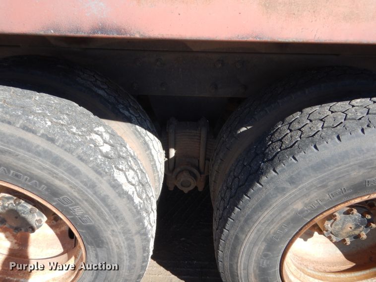 image for item DJ2375 1981 Mack R686ST  dump truck