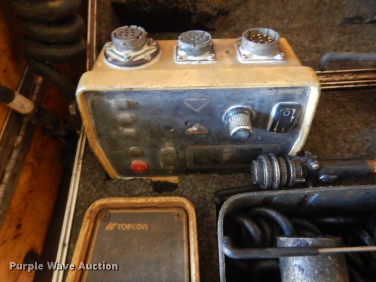 image for item DJ2380 Topcon System 5 automatic level