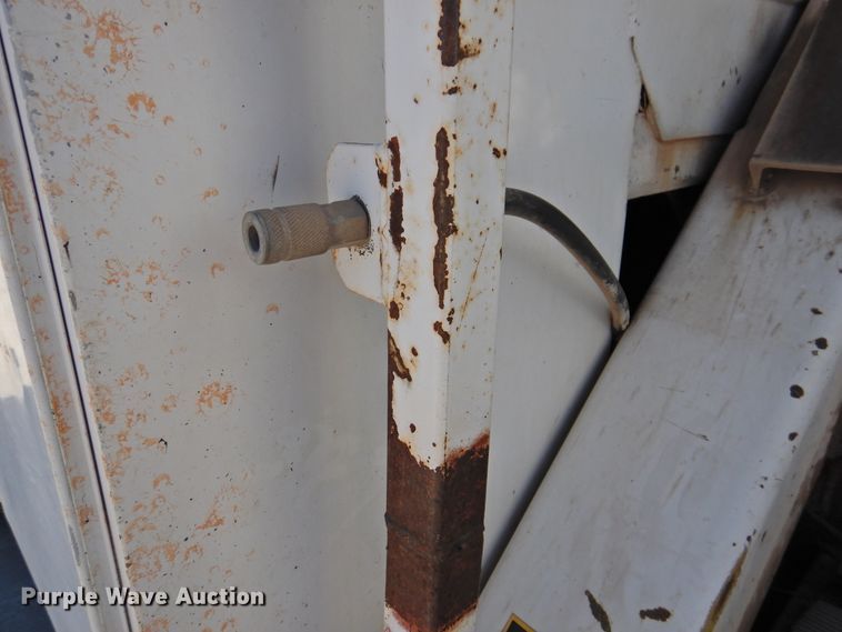 image for item DJ8324 1985 International 1954  pressure digger derrick truck