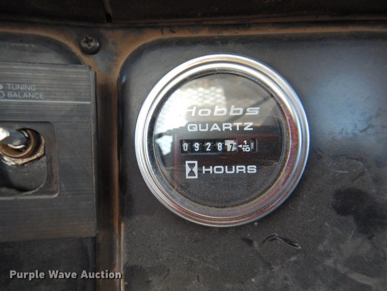 image for item DJ8324 1985 International 1954  pressure digger derrick truck