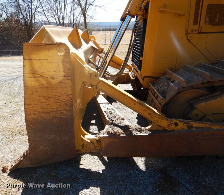 image for item DJ8671 2007 Caterpillar D6R XL Series III  dozer