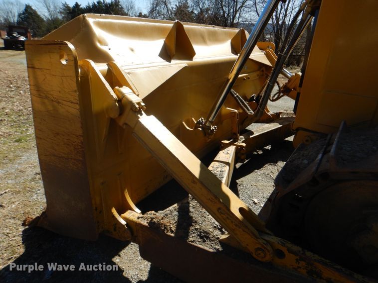 image for item DJ8671 2007 Caterpillar D6R XL Series III  dozer