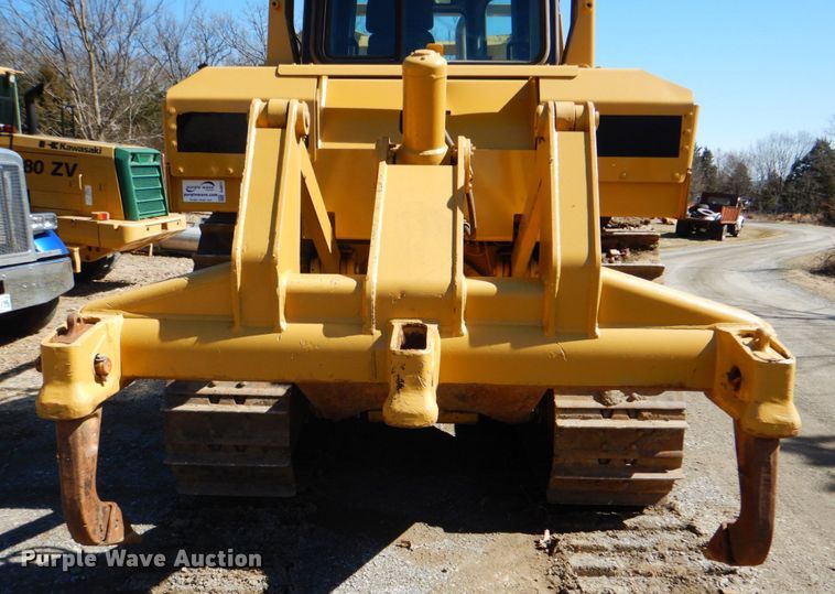 image for item DJ8671 2007 Caterpillar D6R XL Series III  dozer