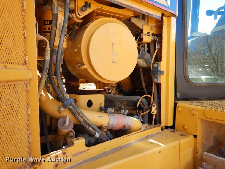 image for item DJ8671 2007 Caterpillar D6R XL Series III  dozer