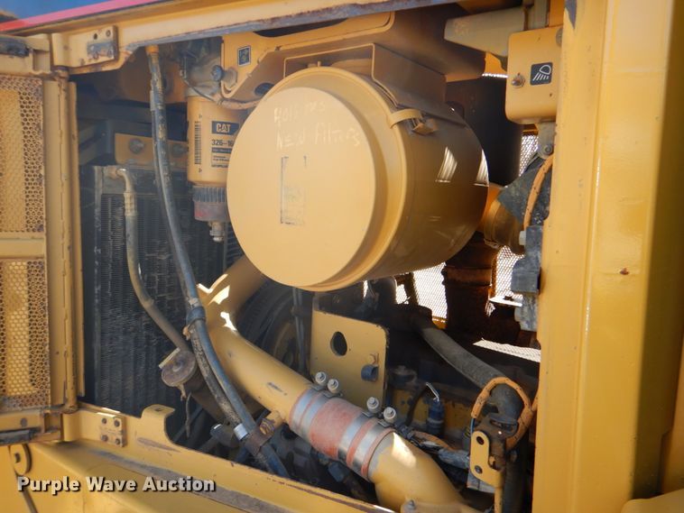 image for item DJ8671 2007 Caterpillar D6R XL Series III  dozer