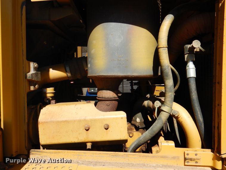 image for item DJ8671 2007 Caterpillar D6R XL Series III  dozer