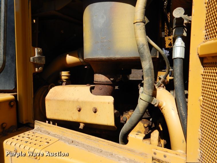 image for item DJ8671 2007 Caterpillar D6R XL Series III  dozer