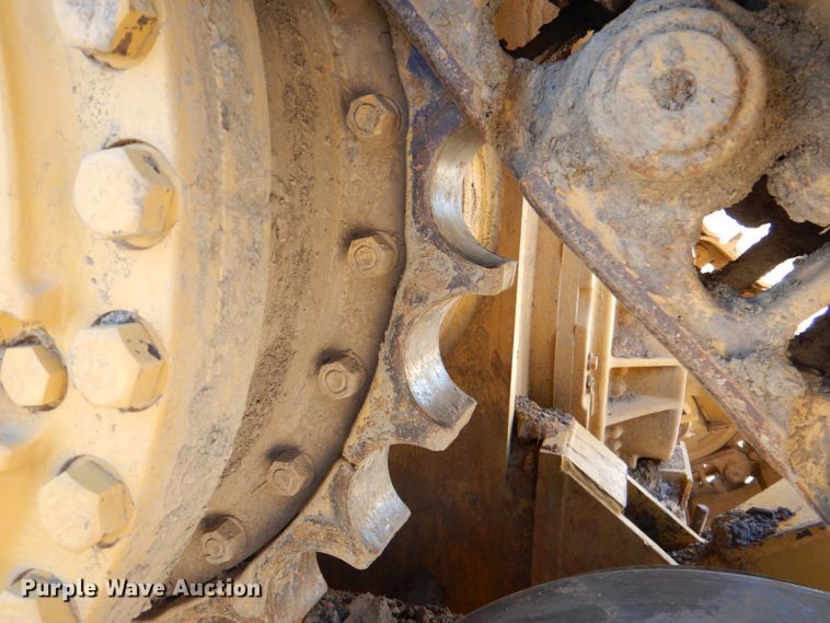 image for item DJ8671 2007 Caterpillar D6R XL Series III  dozer