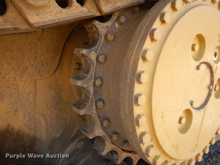 image for item DJ8671 2007 Caterpillar D6R XL Series III  dozer