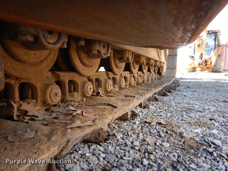 image for item DJ8671 2007 Caterpillar D6R XL Series III  dozer