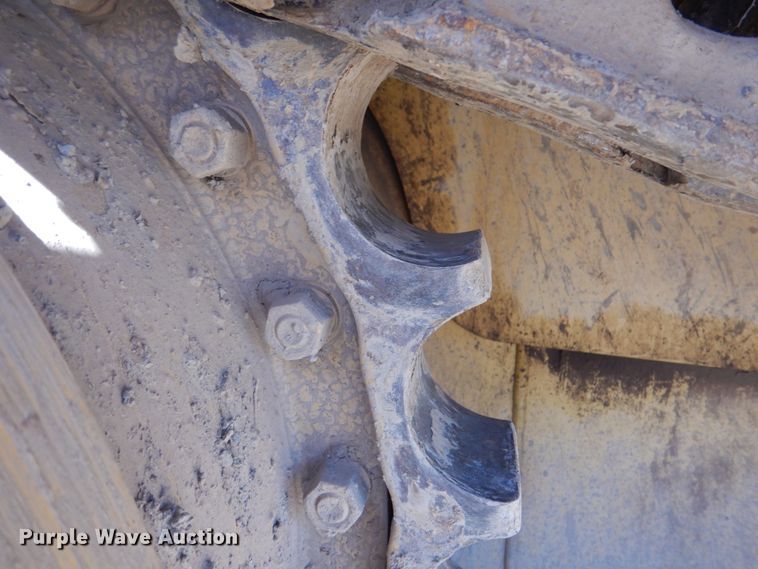 image for item DJ8671 2007 Caterpillar D6R XL Series III  dozer