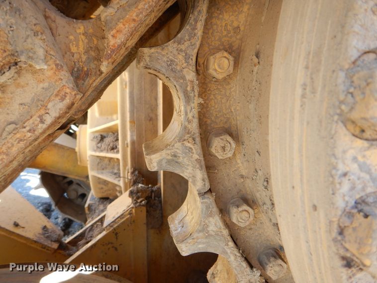 image for item DJ8671 2007 Caterpillar D6R XL Series III  dozer