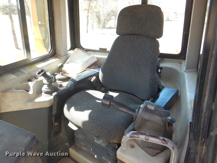 image for item DJ8671 2007 Caterpillar D6R XL Series III  dozer