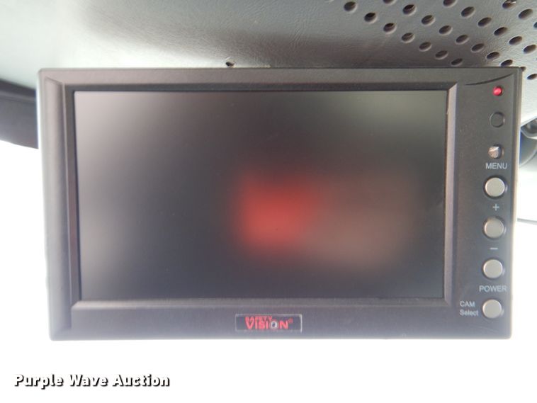 image for item DJ8694 2006 International 4400  pressure digger derrick truck