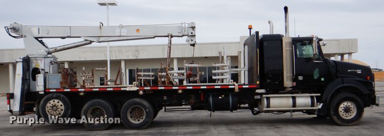 image for item DJ8695 2009 Western Star 4900SA  crane truck