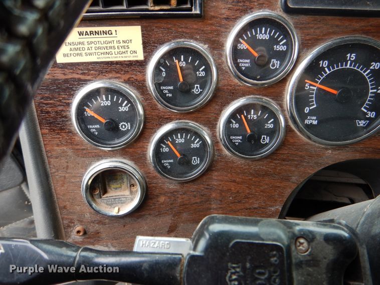 image for item DJ8695 2009 Western Star 4900SA  crane truck