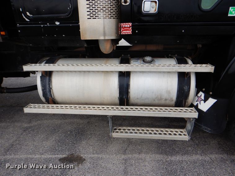 image for item DJ8695 2009 Western Star 4900SA  crane truck