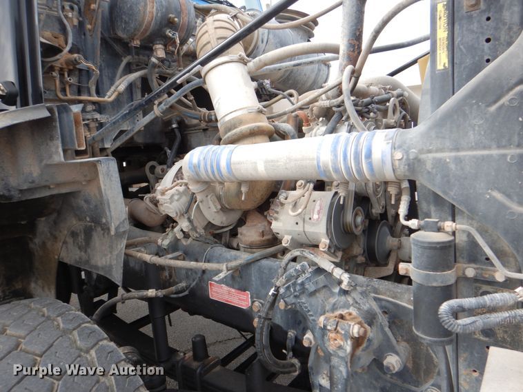 image for item DJ8695 2009 Western Star 4900SA  crane truck