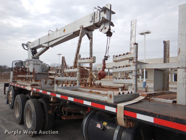image for item DJ8695 2009 Western Star 4900SA  crane truck