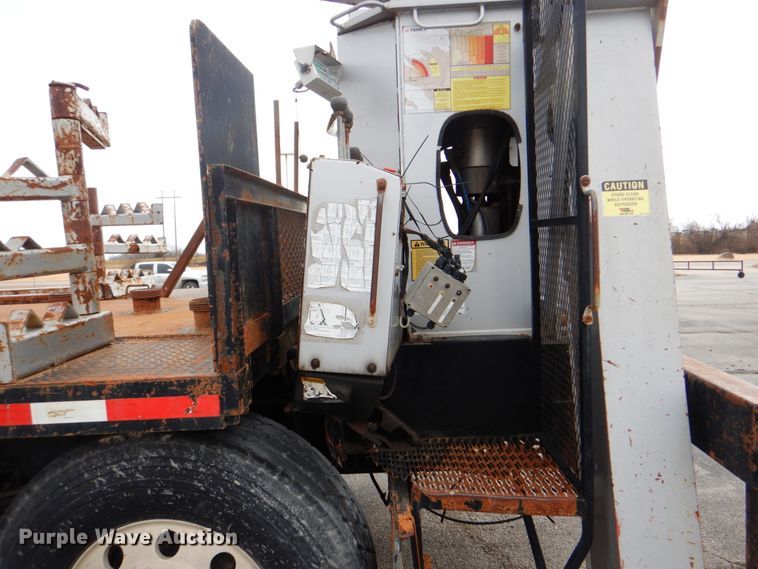 image for item DJ8695 2009 Western Star 4900SA  crane truck