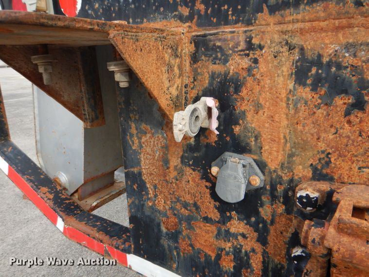 image for item DJ8695 2009 Western Star 4900SA  crane truck