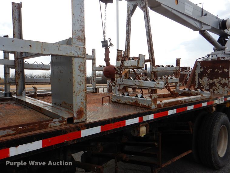 image for item DJ8695 2009 Western Star 4900SA  crane truck