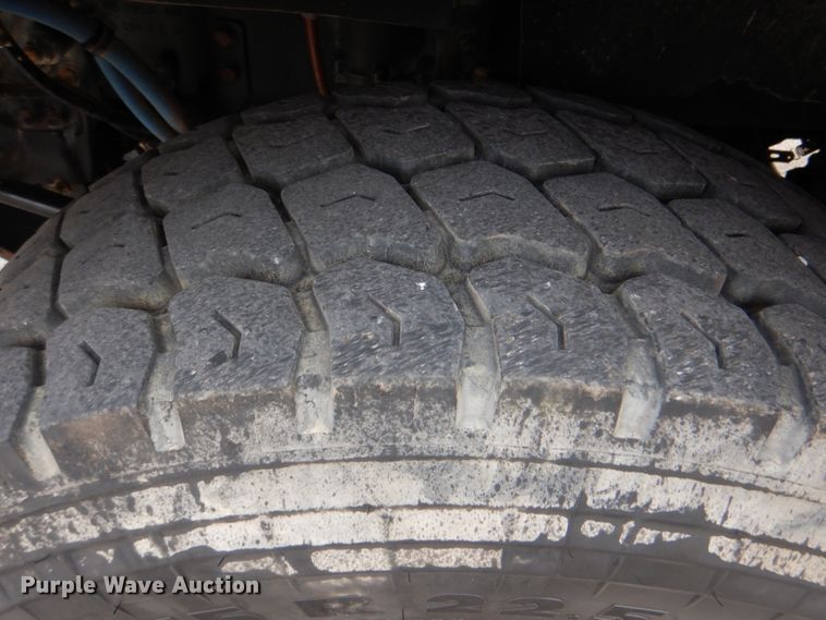 image for item DJ8695 2009 Western Star 4900SA  crane truck