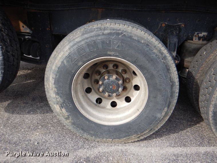 image for item DJ8695 2009 Western Star 4900SA  crane truck