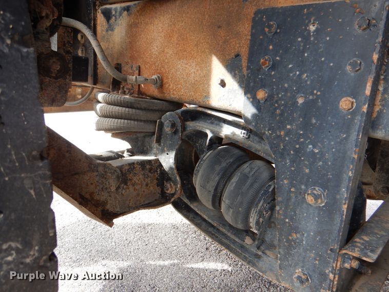 image for item DJ8695 2009 Western Star 4900SA  crane truck