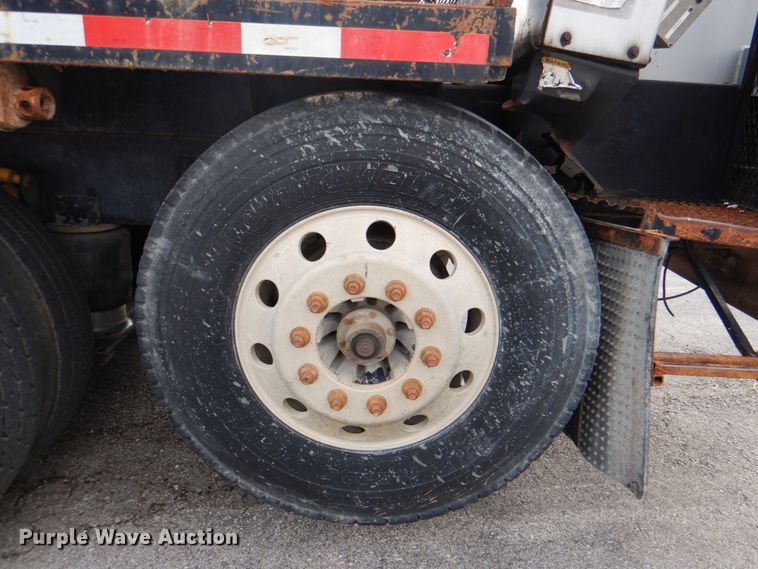 image for item DJ8695 2009 Western Star 4900SA  crane truck