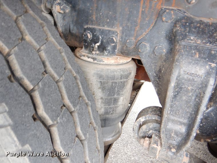 image for item DJ8695 2009 Western Star 4900SA  crane truck