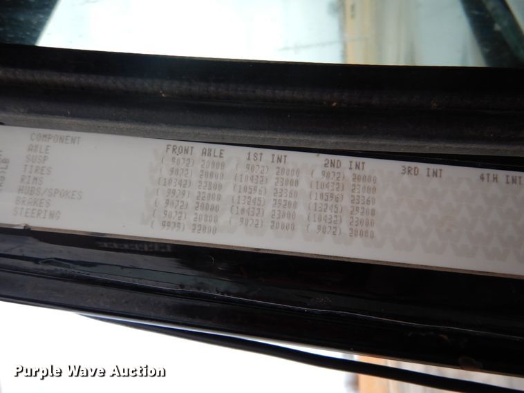 image for item DJ8695 2009 Western Star 4900SA  crane truck