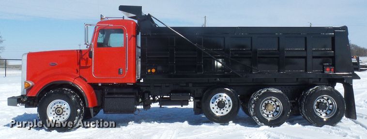 image for item DL0796 2007 Peterbilt 357  dump truck