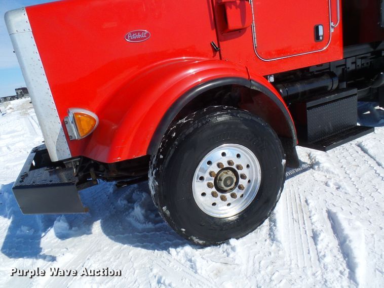 image for item DL0796 2007 Peterbilt 357  dump truck