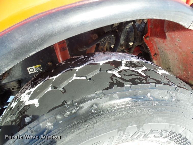 image for item DL0796 2007 Peterbilt 357  dump truck