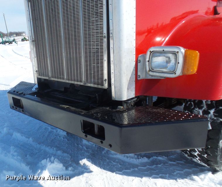 image for item DL0796 2007 Peterbilt 357  dump truck