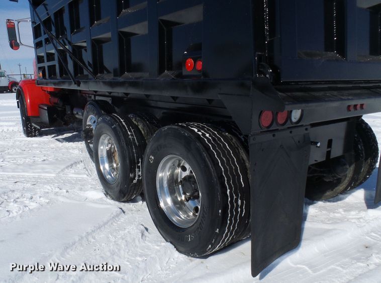 image for item DL0796 2007 Peterbilt 357  dump truck