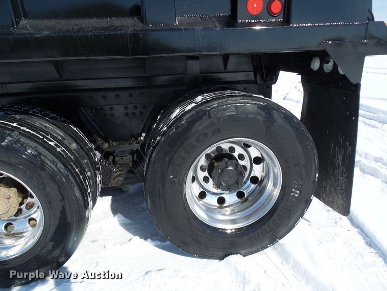 image for item DL0796 2007 Peterbilt 357  dump truck