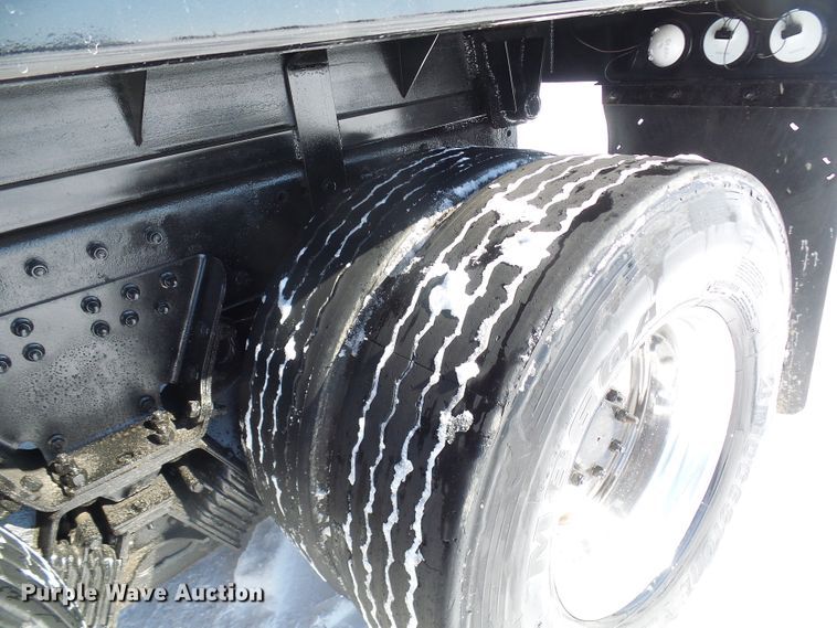 image for item DL0796 2007 Peterbilt 357  dump truck