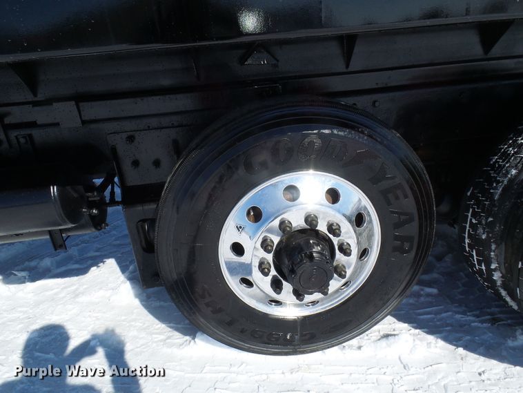 image for item DL0796 2007 Peterbilt 357  dump truck