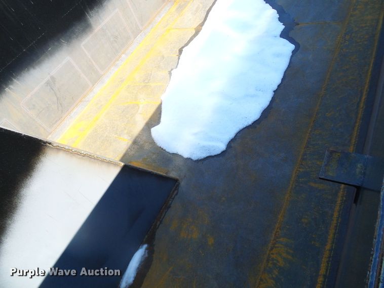 image for item DL0796 2007 Peterbilt 357  dump truck