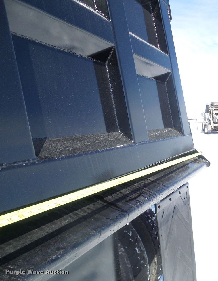 image for item DL0796 2007 Peterbilt 357  dump truck