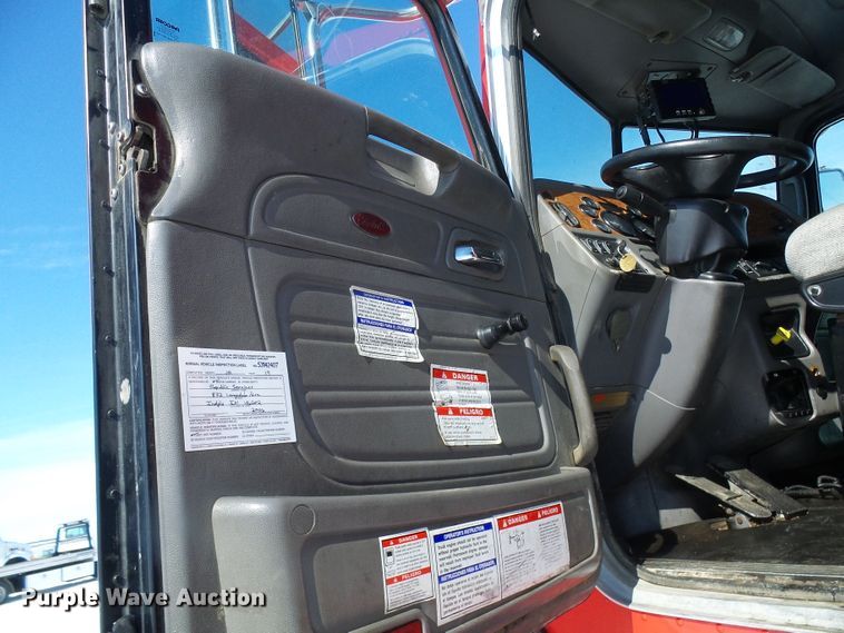 image for item DL0796 2007 Peterbilt 357  dump truck