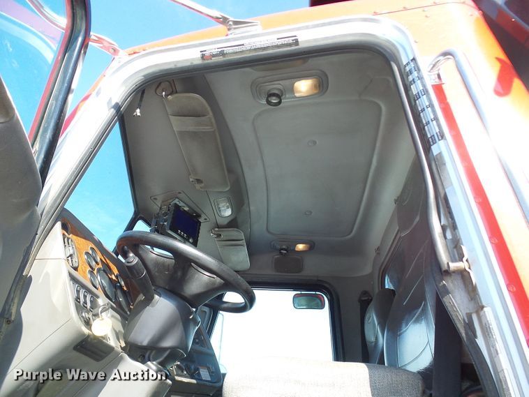 image for item DL0796 2007 Peterbilt 357  dump truck